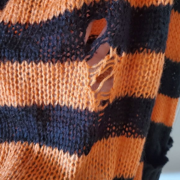 NWT Killstar plus size hooded knit sweater - Picture 3 of 9